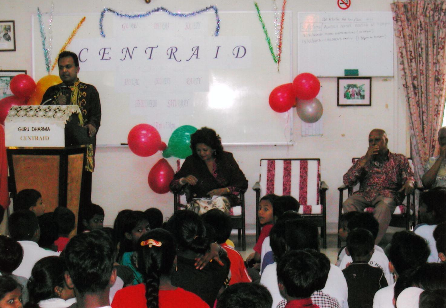 events/2002/childrensparty2002/pasted_image_9_.png