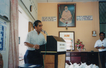 events/2004/centraidfooddistribution/ph4.png