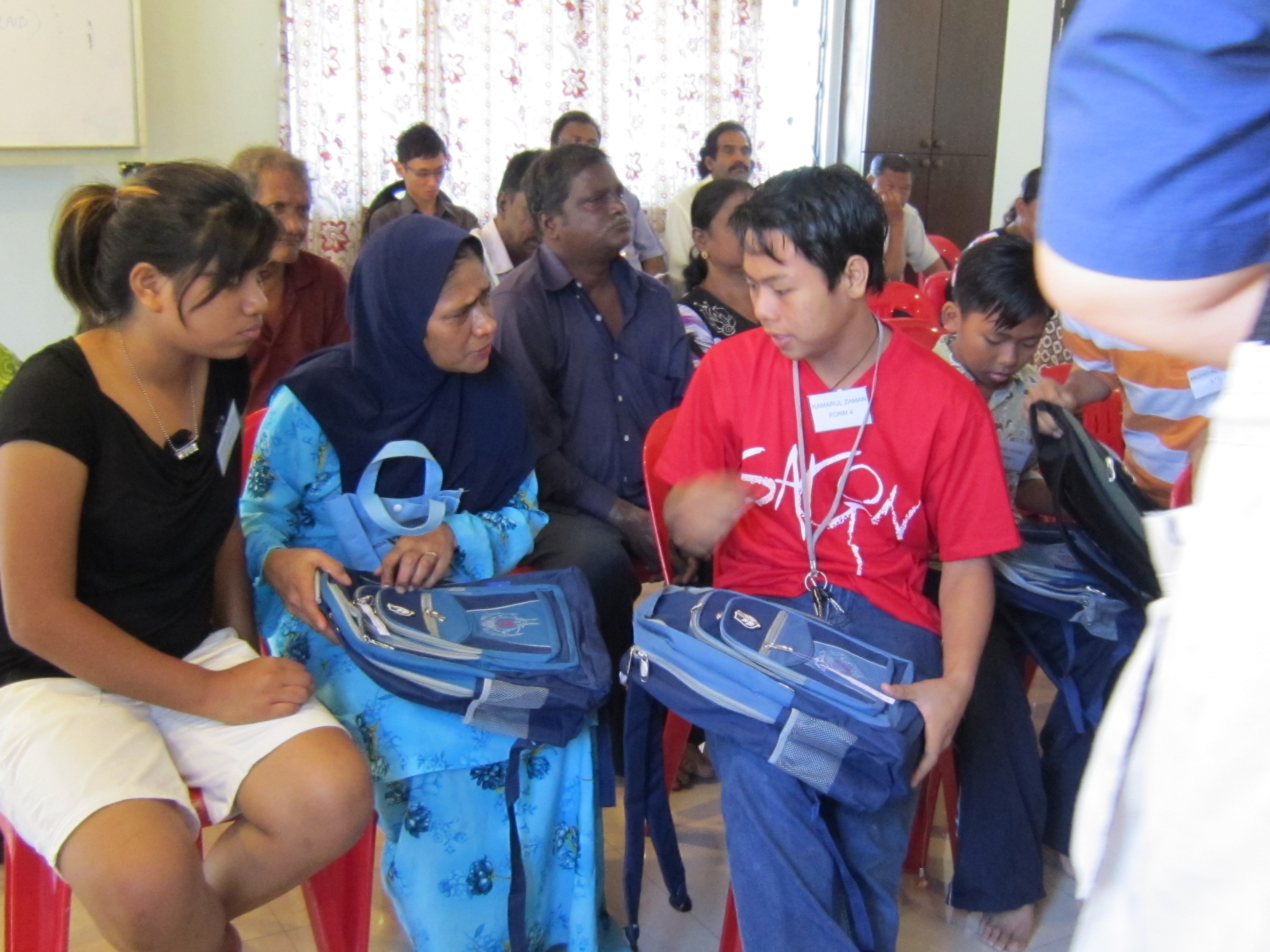 events/2010/back_to_school/ph3.jpg
