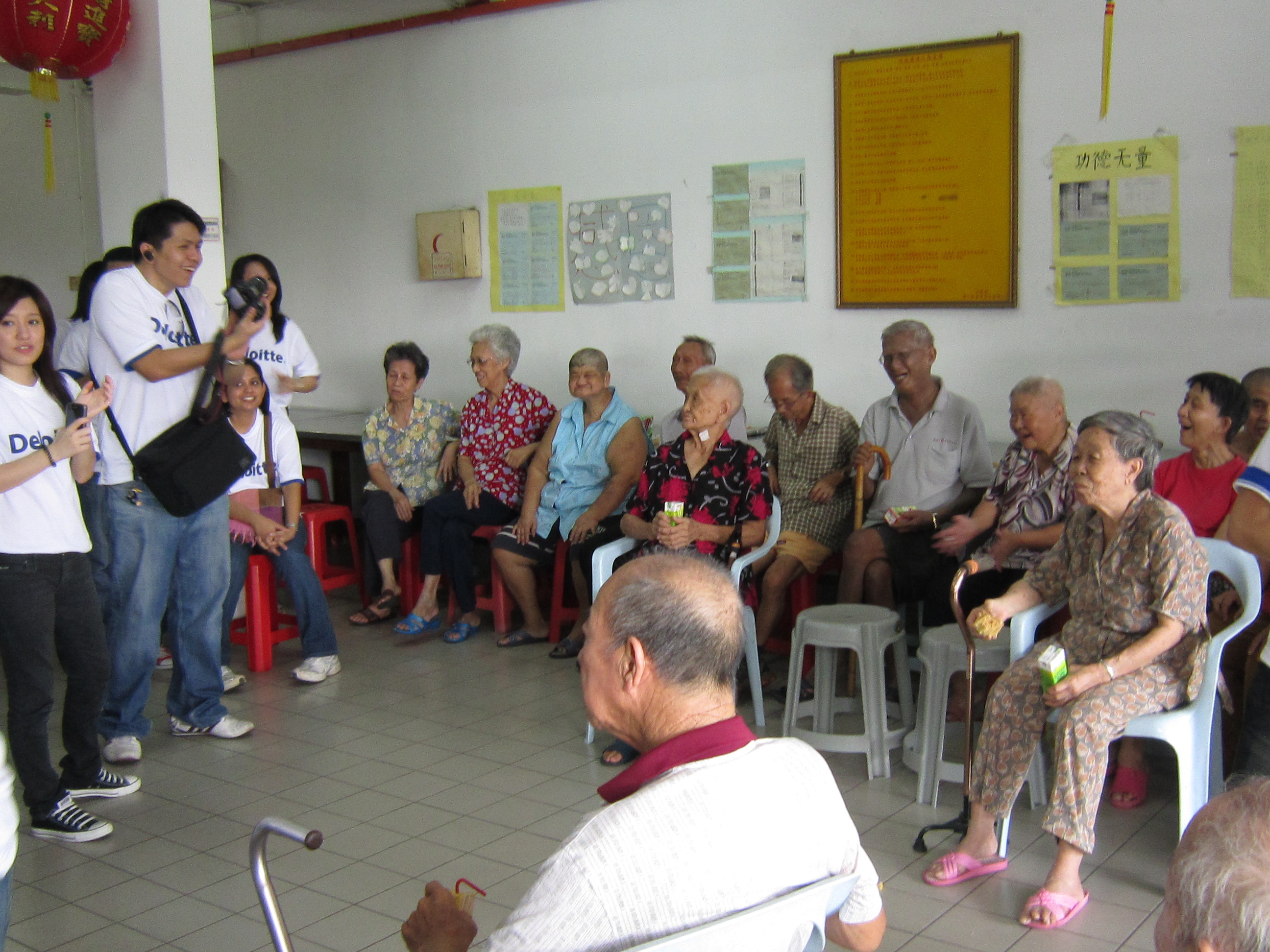 events/2010/deloitte_charity_visit/ph2.jpg