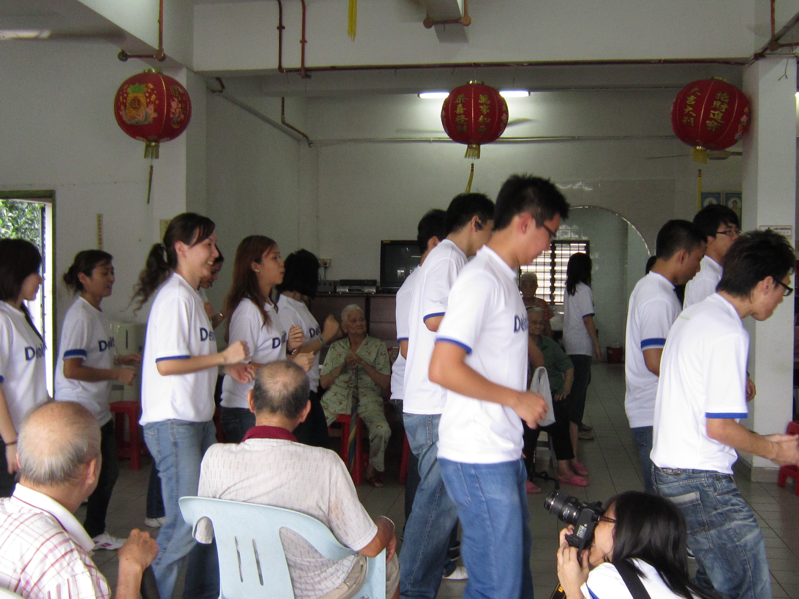 events/2010/deloitte_charity_visit/ph3.jpg
