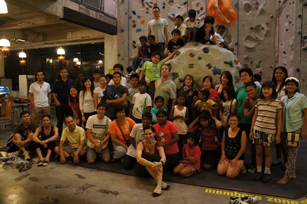 events/2010/rock_climbing/p5.jpg